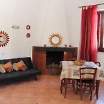 Nunziatella Badia Feriehus Trappeto (Sicily)
