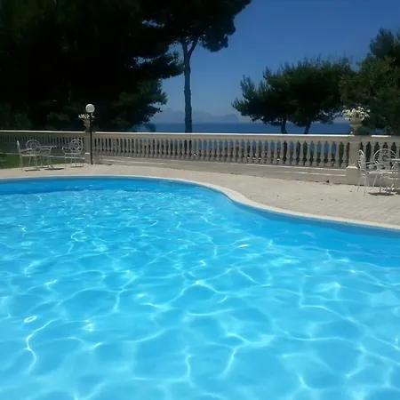 Nunziatella Badia *